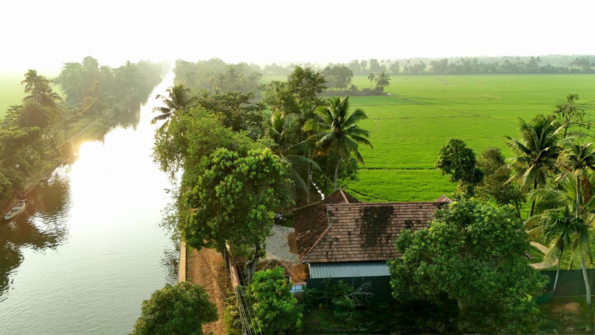Paadam By The Backwaters Kumarakom Buitenkant foto